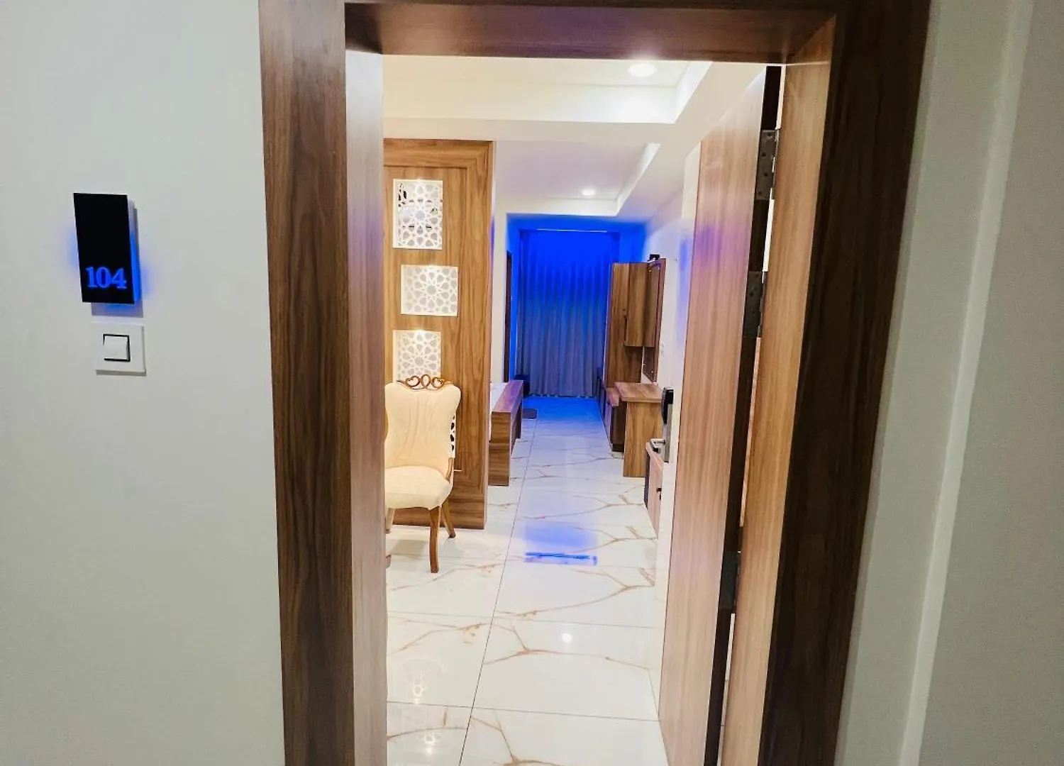 ホテル Shanthi Tourist Home Pathanāmthitta